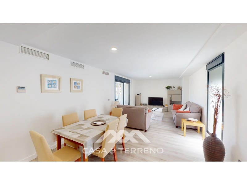4 bedroom Apartment for sale in Caleta de Velez - € 515,000 (Ref: 9887987)