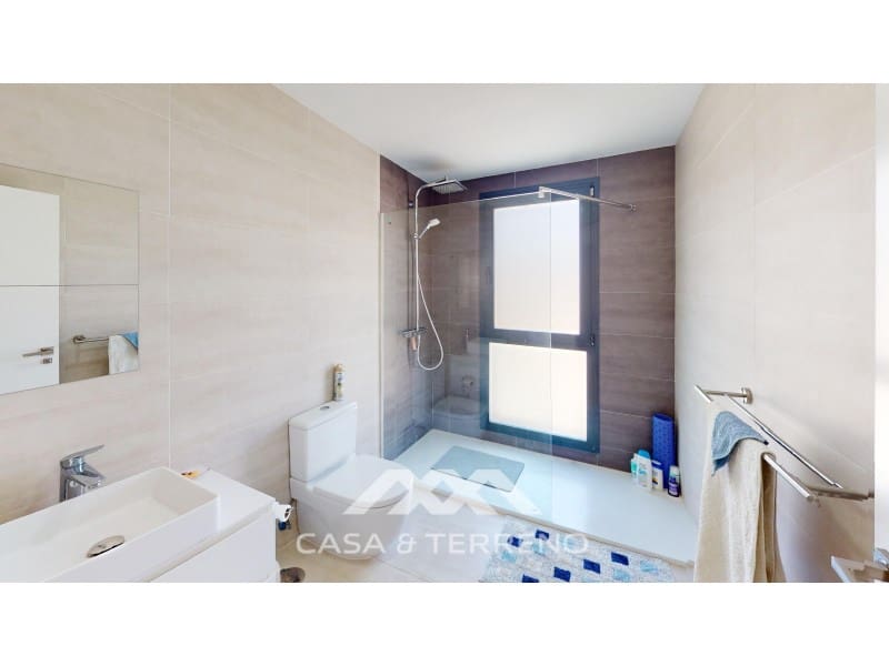 4 bedroom Apartment for sale in Caleta de Velez - € 515,000 (Ref: 9887987)