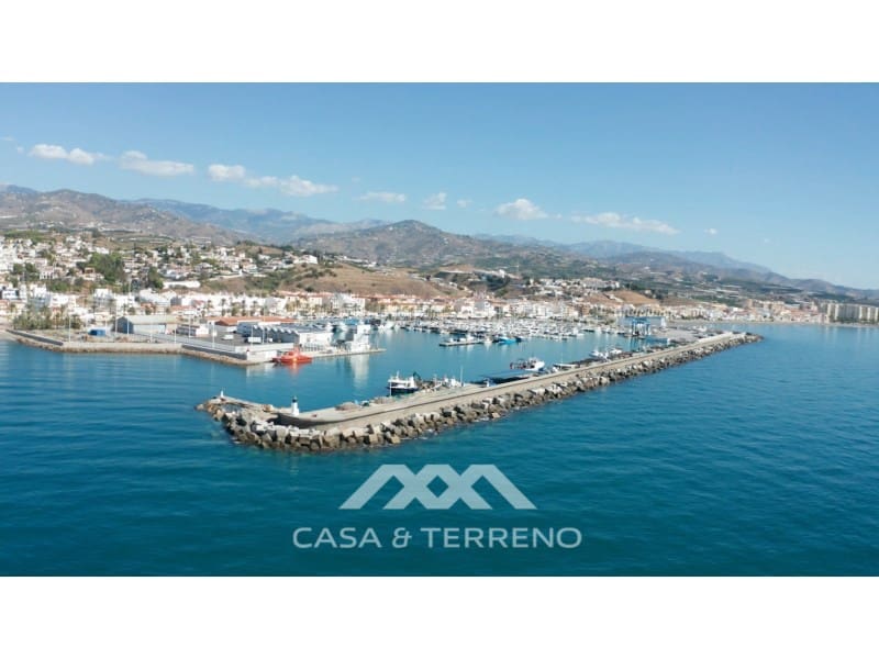 3 soveværelse Lejlighed til salg i Caleta de Velez med swimmingpool garage - € 365.000 (Ref: 9890086)