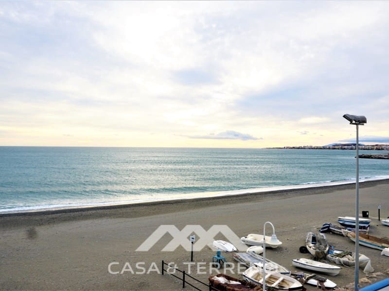 3 soveværelse Lejlighed til salg i Caleta de Velez med swimmingpool garage - € 365.000 (Ref: 9890086)