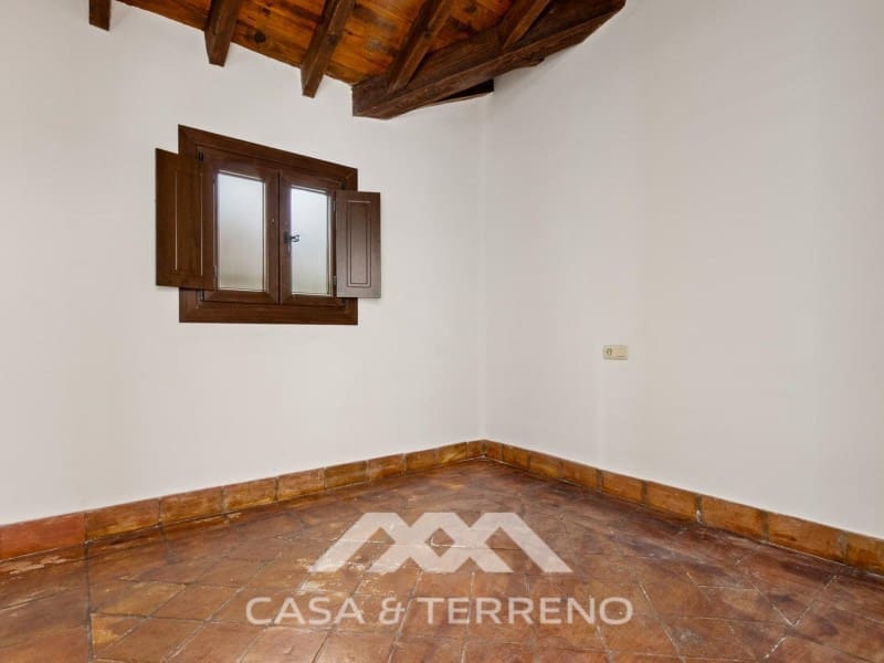 Chalet de 3 habitaciones en Arenas en venta con piscina - 462.000 € (Ref: 9890087)