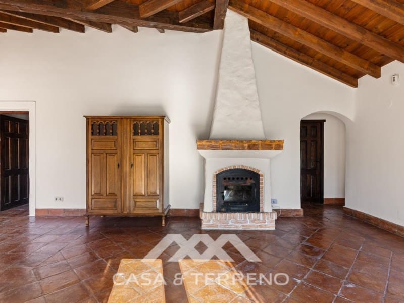 Chalet de 3 habitaciones en Arenas en venta con piscina - 462.000 € (Ref: 9890087)