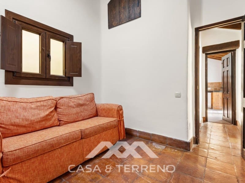 Chalet de 3 habitaciones en Arenas en venta con piscina - 462.000 € (Ref: 9890087)