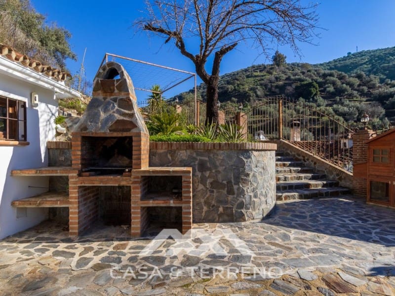 Chalet de 3 habitaciones en Arenas en venta con piscina - 462.000 € (Ref: 9890087)