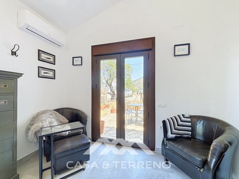 3 bedroom Villa for sale in Canillas de Aceituno with garage - € 485,000 (Ref: 9896613)