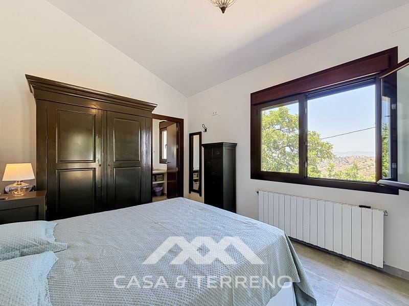 3 bedroom Villa for sale in Canillas de Aceituno with garage - € 485,000 (Ref: 9896613)