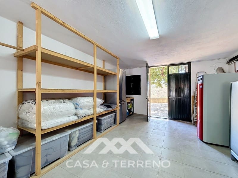3 bedroom Villa for sale in Canillas de Aceituno with garage - € 485,000 (Ref: 9896613)
