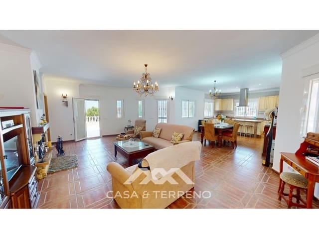 Chalet de 4 habitaciones en Algarrobo en venta con piscina garaje - 625.000 € (Ref: 9912842)