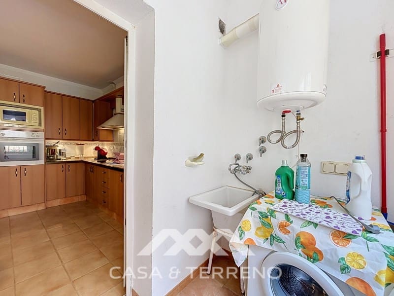 4 bedroom Semi-detached Villa for rent in Torre del Mar with pool - € 1,600 (Ref: 9912843)