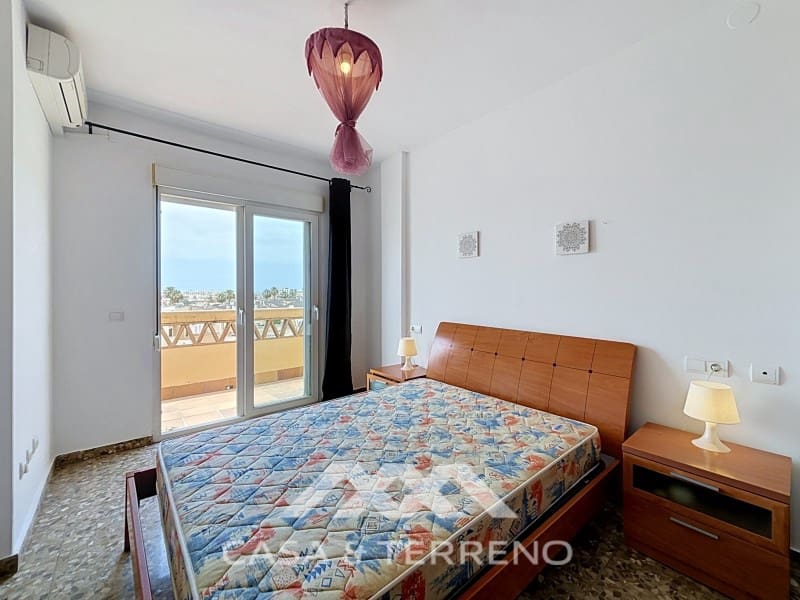 4 bedroom Semi-detached Villa for rent in Torre del Mar with pool - € 1,600 (Ref: 9912843)