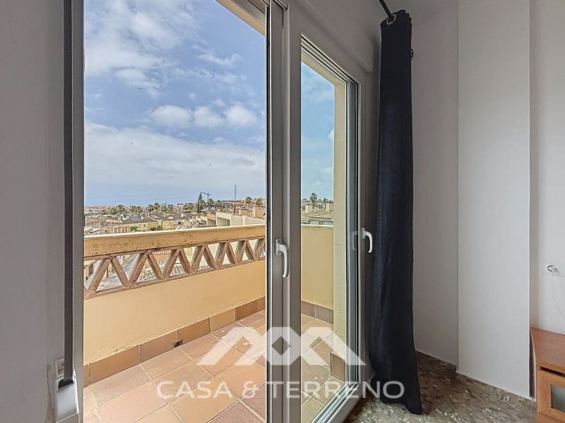 4 bedroom Semi-detached Villa for rent in Torre del Mar with pool - € 1,600 (Ref: 9912843)