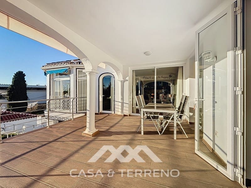 6 chambre Chambres d'Hôtes/B&B à vendre à Caleta de Velez avec piscine garage - 1 200 000 € (Ref: 9912844)