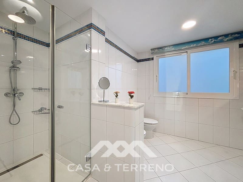 6 chambre Chambres d'Hôtes/B&B à vendre à Caleta de Velez avec piscine garage - 1 200 000 € (Ref: 9912844)