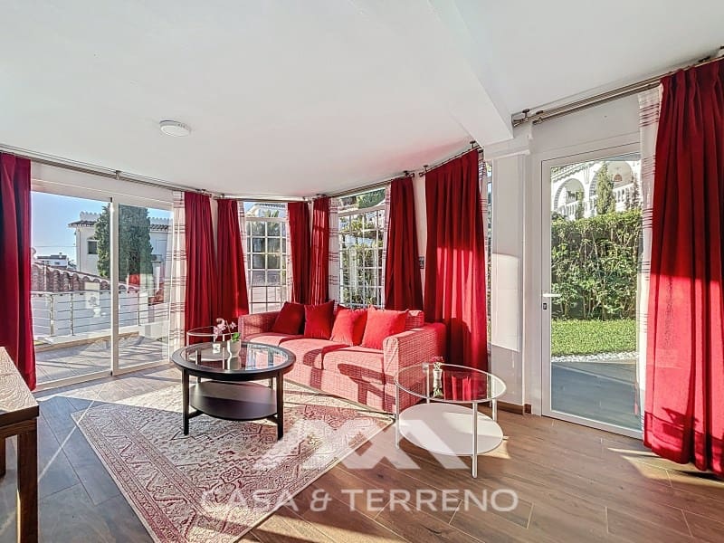 6 chambre Chambres d'Hôtes/B&B à vendre à Caleta de Velez avec piscine garage - 1 200 000 € (Ref: 9912844)