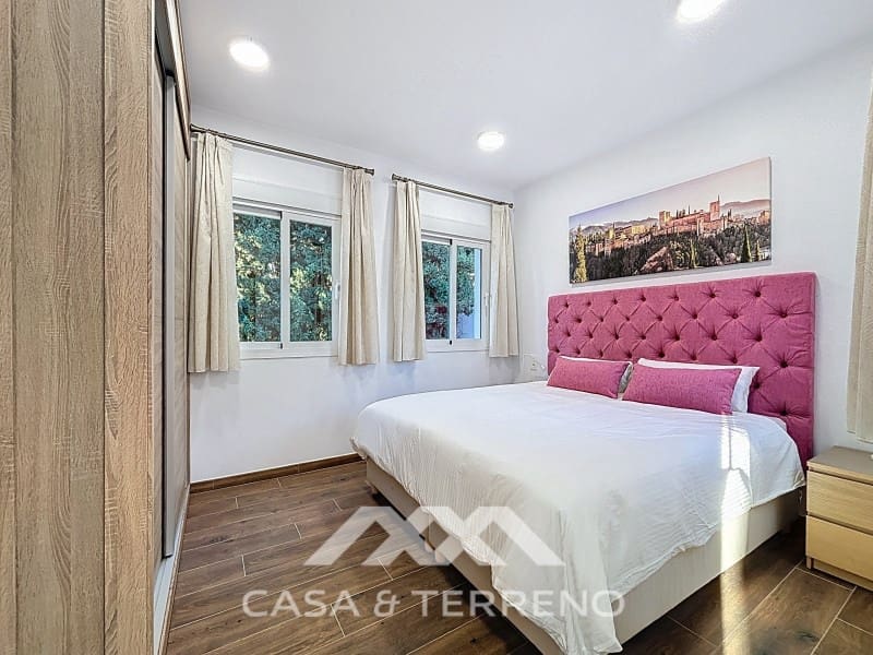 6 slaapkamer Villa te koop in Caleta de Velez met zwembad garage - € 1.200.000 (Ref: 9912845)