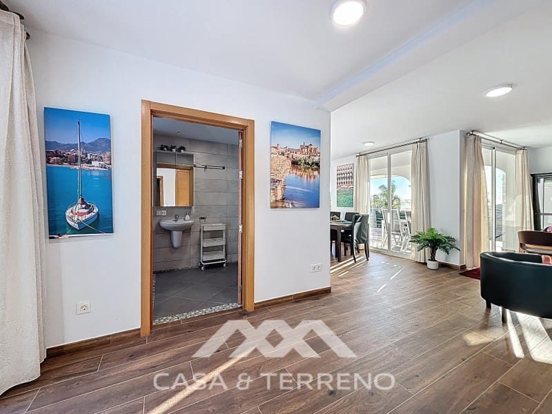 6 slaapkamer Villa te koop in Caleta de Velez met zwembad garage - € 1.200.000 (Ref: 9912845)