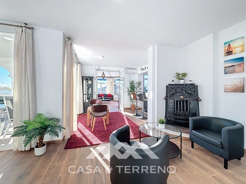 6 slaapkamer Villa te koop in Caleta de Velez met zwembad garage - € 1.200.000 (Ref: 9912845)