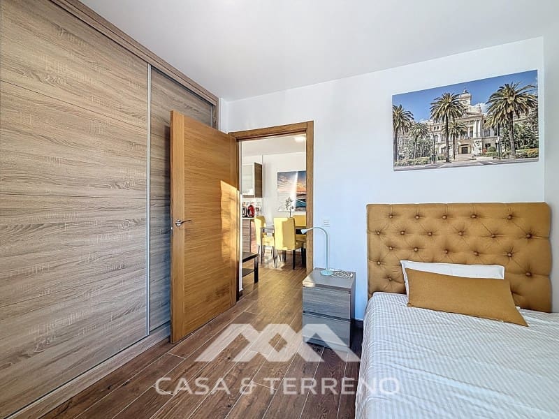 6 slaapkamer Villa te koop in Caleta de Velez met zwembad garage - € 1.200.000 (Ref: 9912845)
