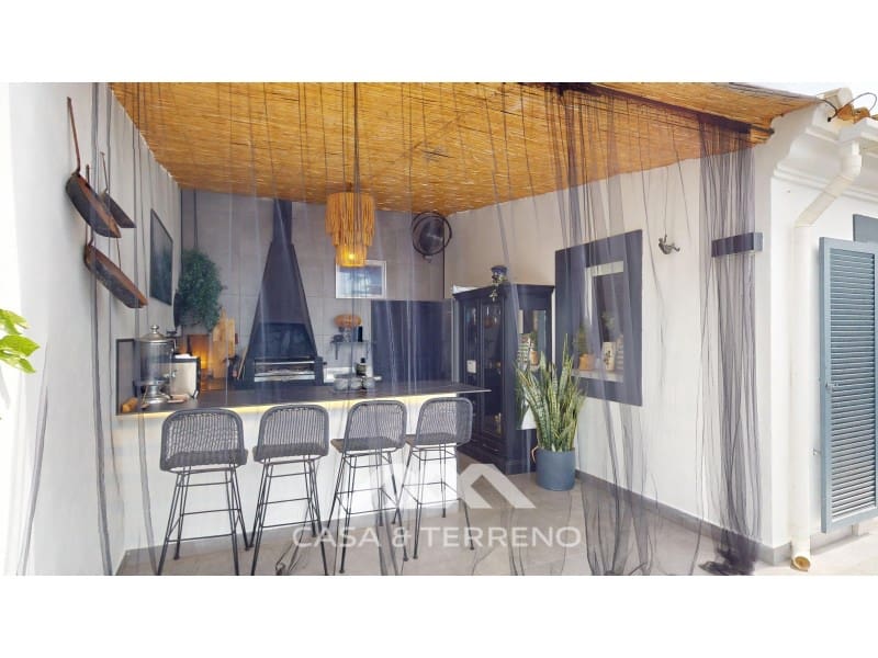 4 sypialnia Willa na sprzedaż w Algarrobo z basenem garażem - 1 250 000 € (Ref: 9942058)