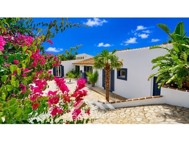 Chalet de 4 habitaciones en Algarrobo en venta con piscina garaje - 1.250.000 € (Ref: 9942058)