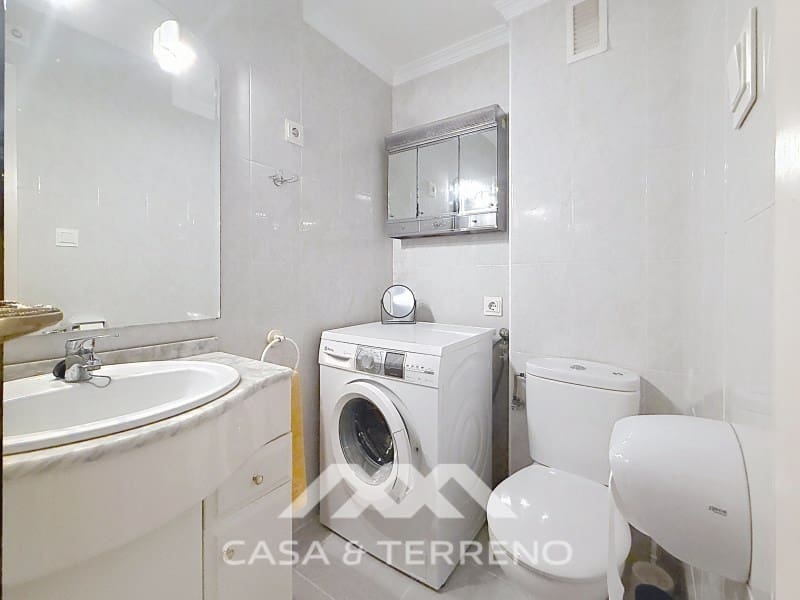 3 soveværelse Lejlighed til salg i Torre del Mar - € 349.500 (Ref: 9943942)