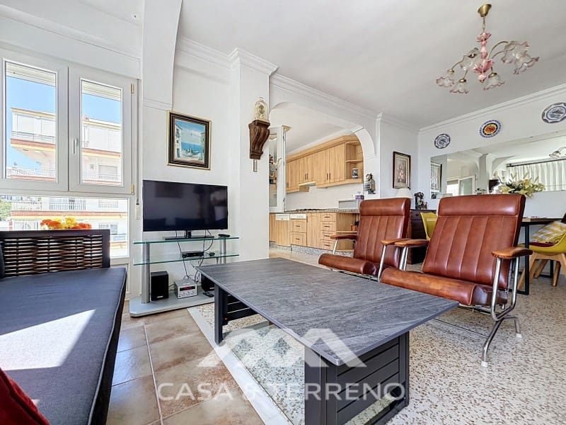 3 soveværelse Lejlighed til salg i Torre del Mar - € 349.500 (Ref: 9943942)
