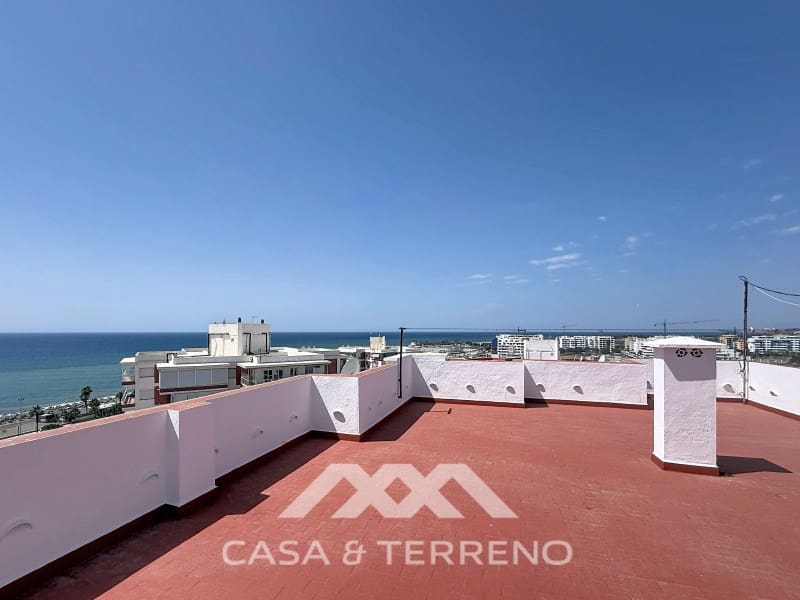 3 soveværelse Lejlighed til salg i Torre del Mar - € 349.500 (Ref: 9943942)