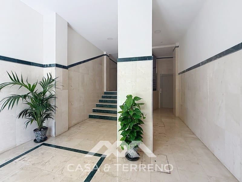3 soveværelse Lejlighed til salg i Torre del Mar - € 349.500 (Ref: 9943942)