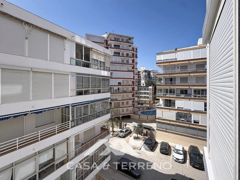 3 soveværelse Lejlighed til salg i Torre del Mar - € 349.500 (Ref: 9943942)