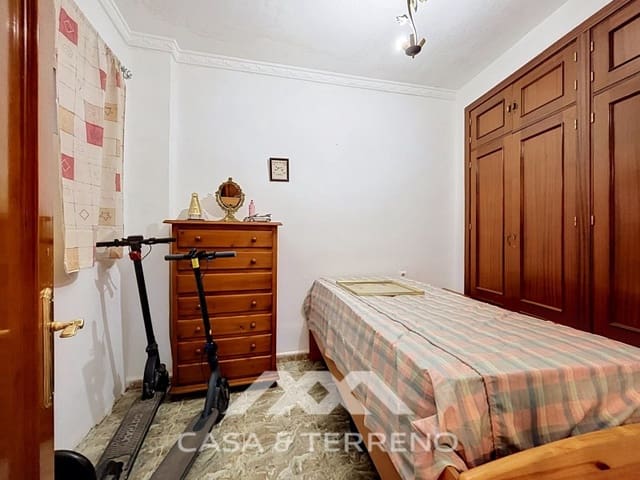 3 soveværelse Lejlighed til salg i Torre del Mar, Vélez-Málaga - € 260.000 (Ref: 9947565)