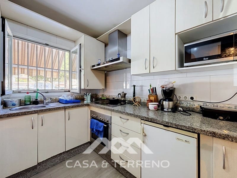 3 soveværelse Lejlighed til salg i Torre del Mar - € 260.000 (Ref: 9947565)
