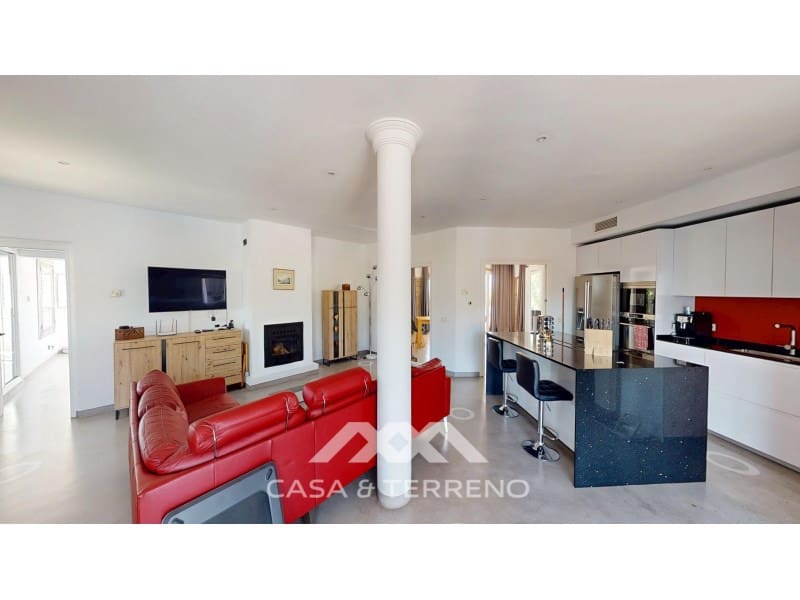 4 quarto Moradia para venda em Velez-Malaga com piscina - 748 000 € (Ref: 9952362)
