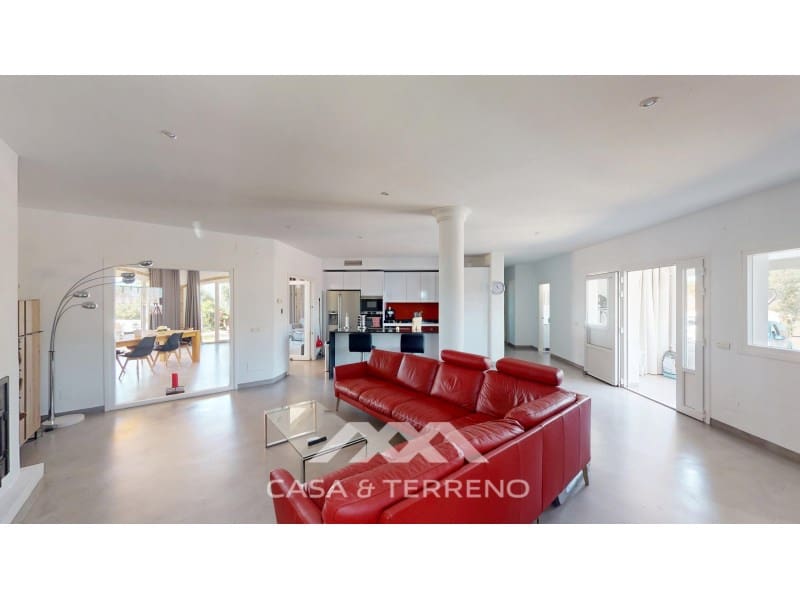 4 quarto Moradia para venda em Velez-Malaga com piscina - 748 000 € (Ref: 9952362)