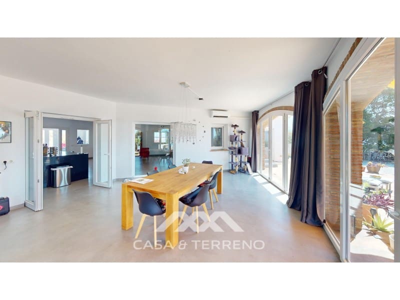4 quarto Moradia para venda em Velez-Malaga com piscina - 748 000 € (Ref: 9952362)
