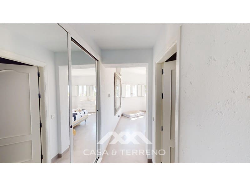 4 quarto Moradia para venda em Velez-Malaga com piscina - 748 000 € (Ref: 9952362)