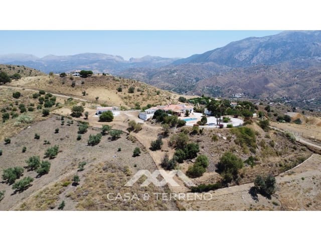 4 makuuhuone Huvila myytävänä paikassa Vélez-Málaga mukana uima-altaan - 748 000 € (Ref: 9952362)