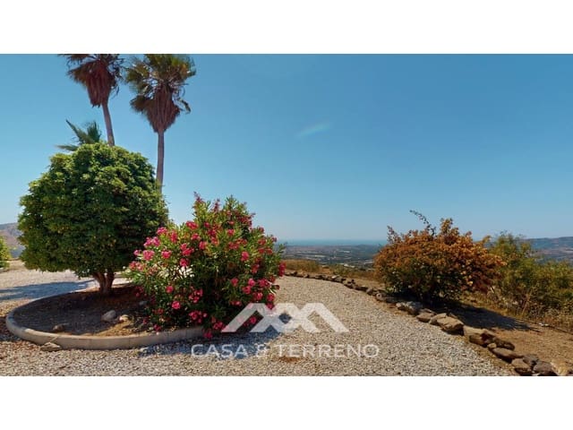 4 makuuhuone Huvila myytävänä paikassa Vélez-Málaga mukana uima-altaan - 748 000 € (Ref: 9952362)