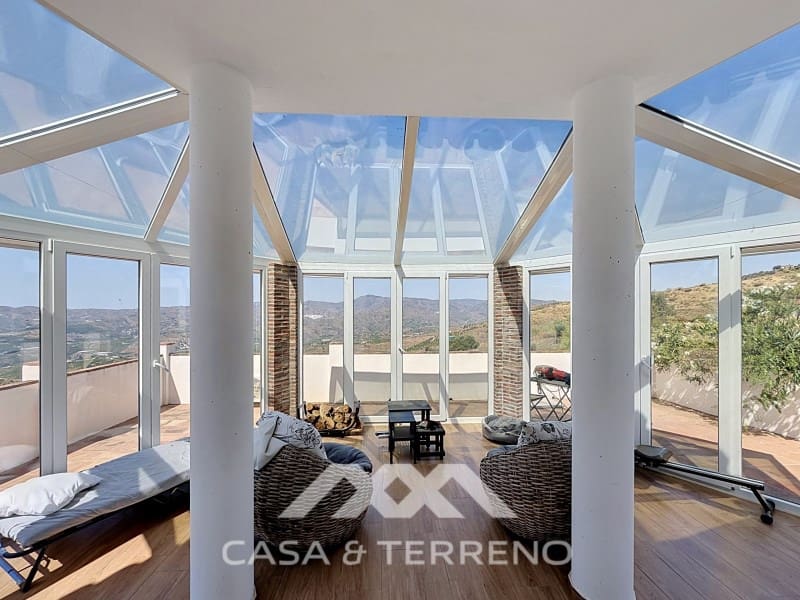 4 quarto Moradia para venda em Velez-Malaga com piscina - 748 000 € (Ref: 9952362)