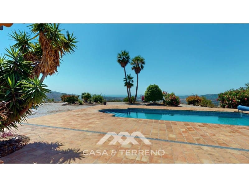 4 quarto Moradia para venda em Velez-Malaga com piscina - 748 000 € (Ref: 9952362)