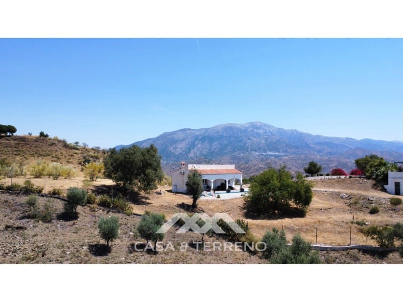 4 quarto Moradia para venda em Velez-Malaga com piscina - 748 000 € (Ref: 9952362)