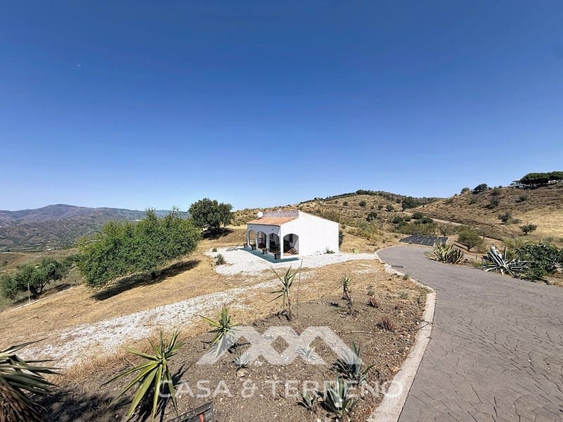 4 quarto Moradia para venda em Velez-Malaga com piscina - 748 000 € (Ref: 9952362)