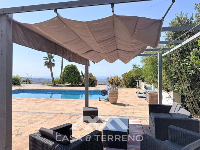 4 quarto Moradia para venda em Velez-Malaga com piscina - 748 000 € (Ref: 9952362)