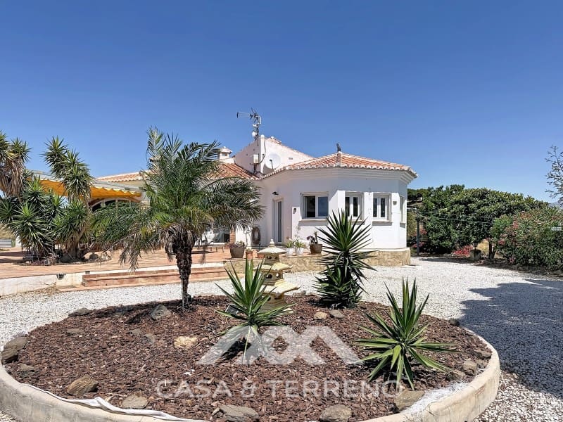 4 quarto Moradia para venda em Velez-Malaga com piscina - 748 000 € (Ref: 9952362)