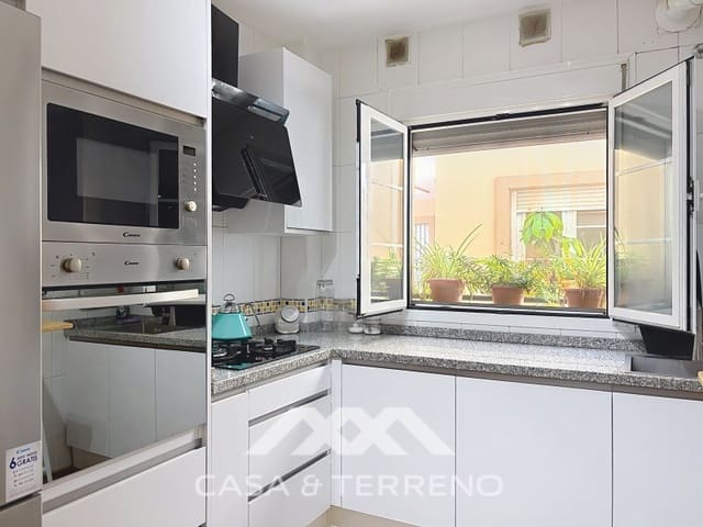 2 sovrum Lägenhet till salu i Algarrobo Costa, Algarrobo - 266 000 € (Ref: 9957665)