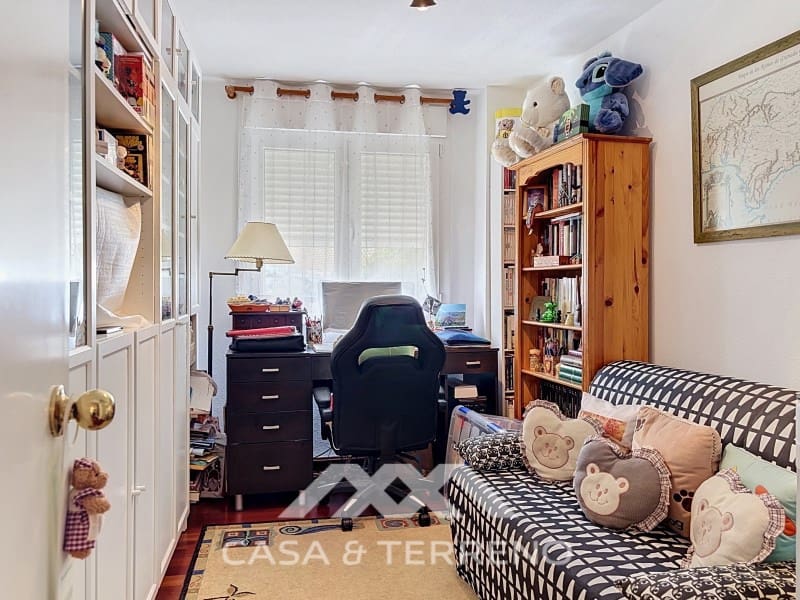 4 soverom Leilighet til salgs i Malaga by med garasje - € 339 000 (Ref: 9977039)
