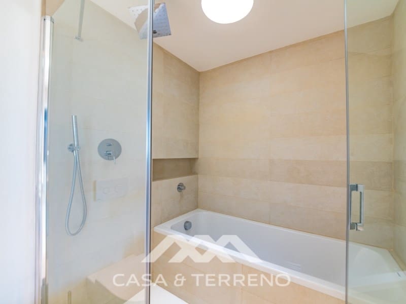 3 slaapkamer Penthouse te koop in Fuengirola - € 849.000 (Ref: 9996859)