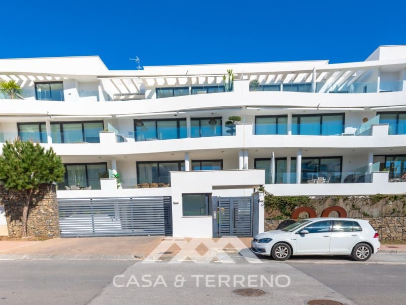 3 slaapkamer Penthouse te koop in Fuengirola - € 849.000 (Ref: 9996859)