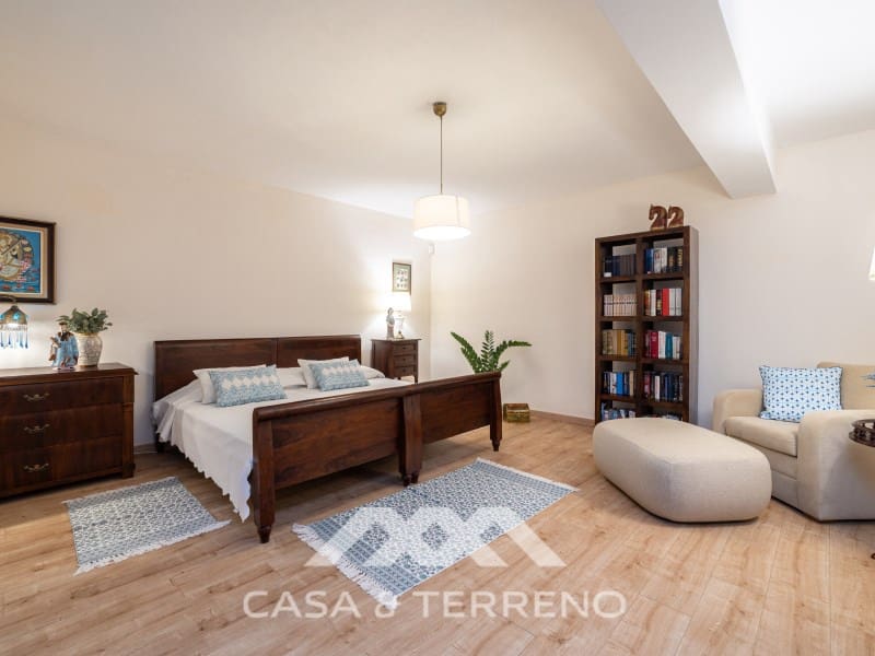 5 makuuhuone Huvila myytävänä paikassa Nueva Andalucia mukana uima-altaan - 1 395 000 € (Ref: 9996861)