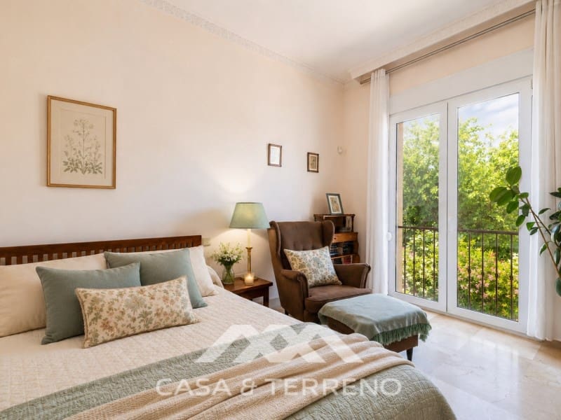 5 makuuhuone Huvila myytävänä paikassa Nueva Andalucia mukana uima-altaan - 1 395 000 € (Ref: 9996861)