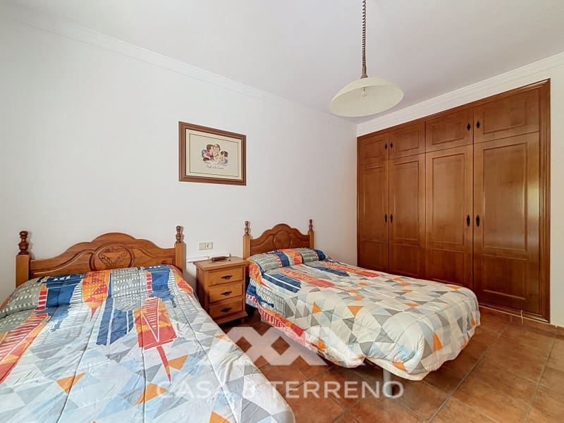 8 makuuhuone Huvila myytävänä paikassa El Burgo - 400 000 € (Ref: 9996862)